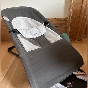 BabyBjorn Bouncer Bliss Convertible Jersey Baby Bouncer